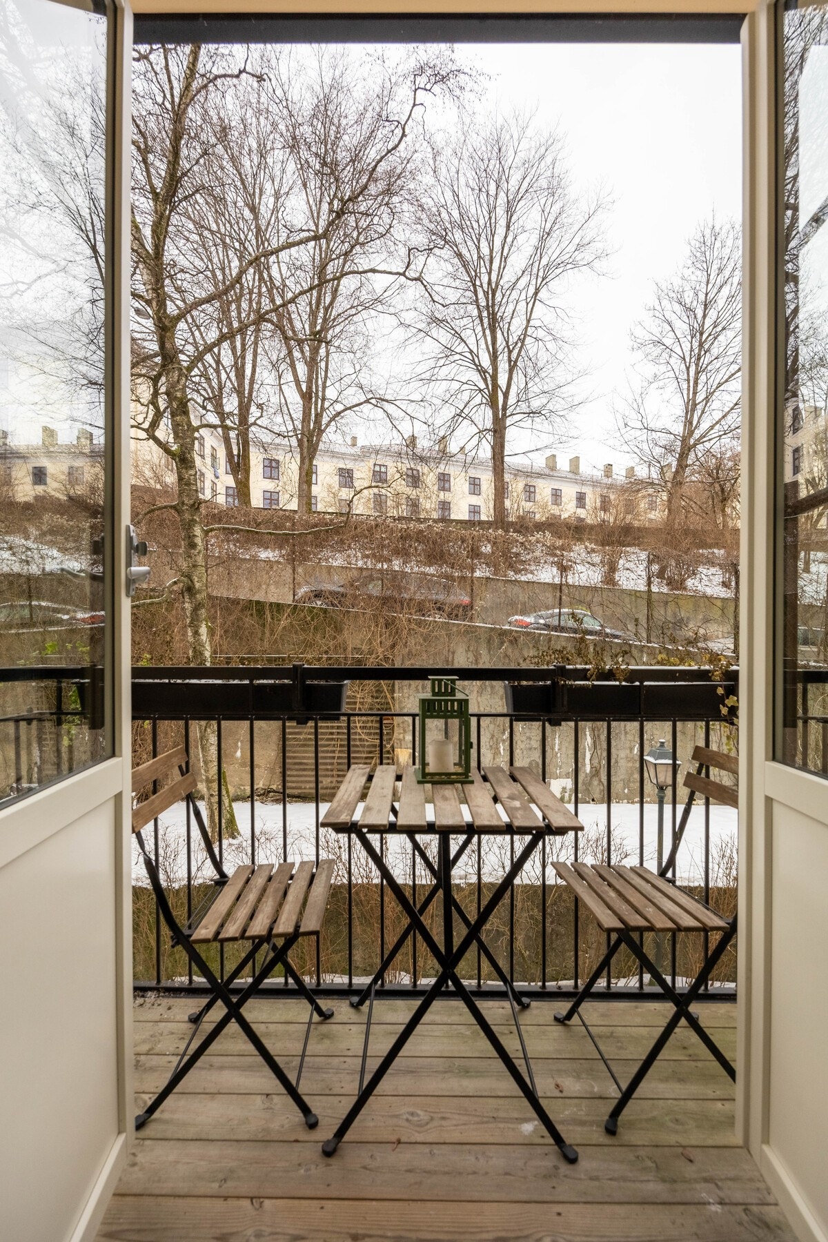 I 2018 ble det etablert en koselig vestvendt balkong med utgang fra kjøkkenet. Galleribilde