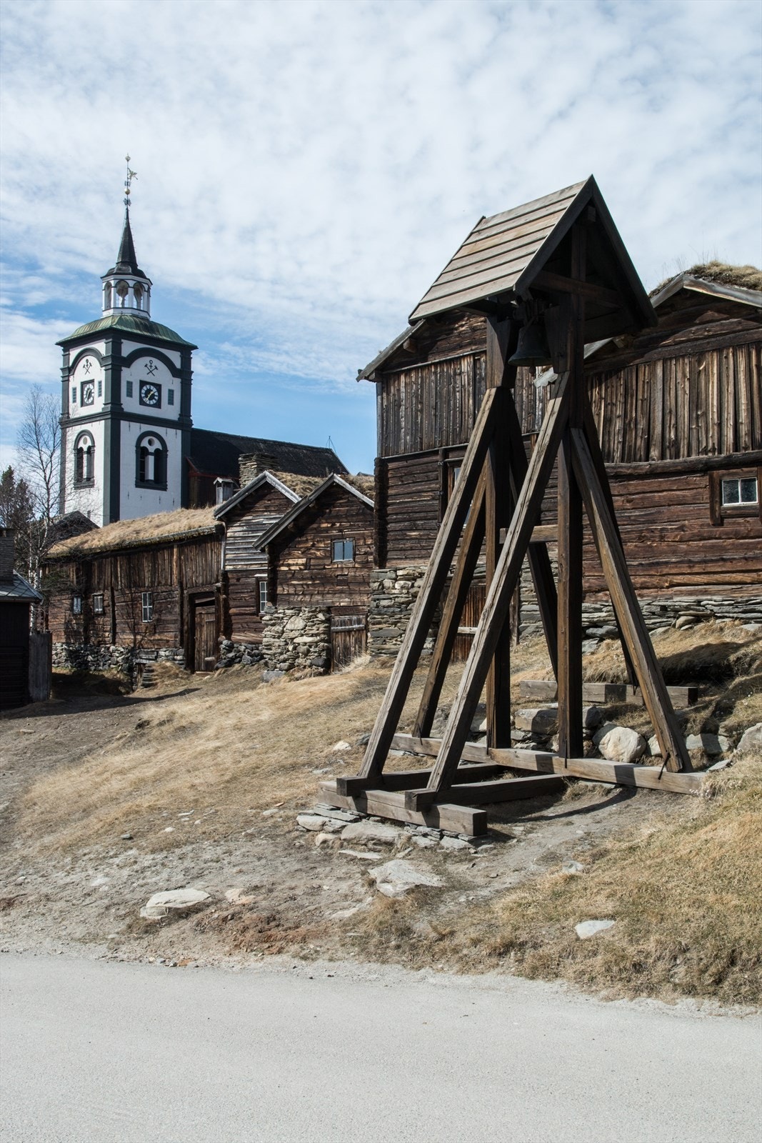 Røros kirke er en av de mest markerte i Norge og hører til landets 10 mest profilerte kirker Galleribilde