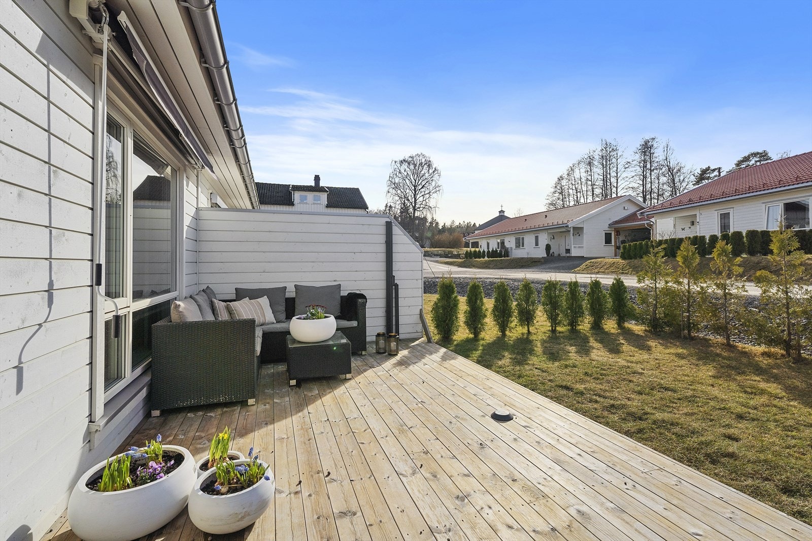 Fra boligen er det kort vei til fine turområder, samt til sjø- og bademuligheter Galleribilde