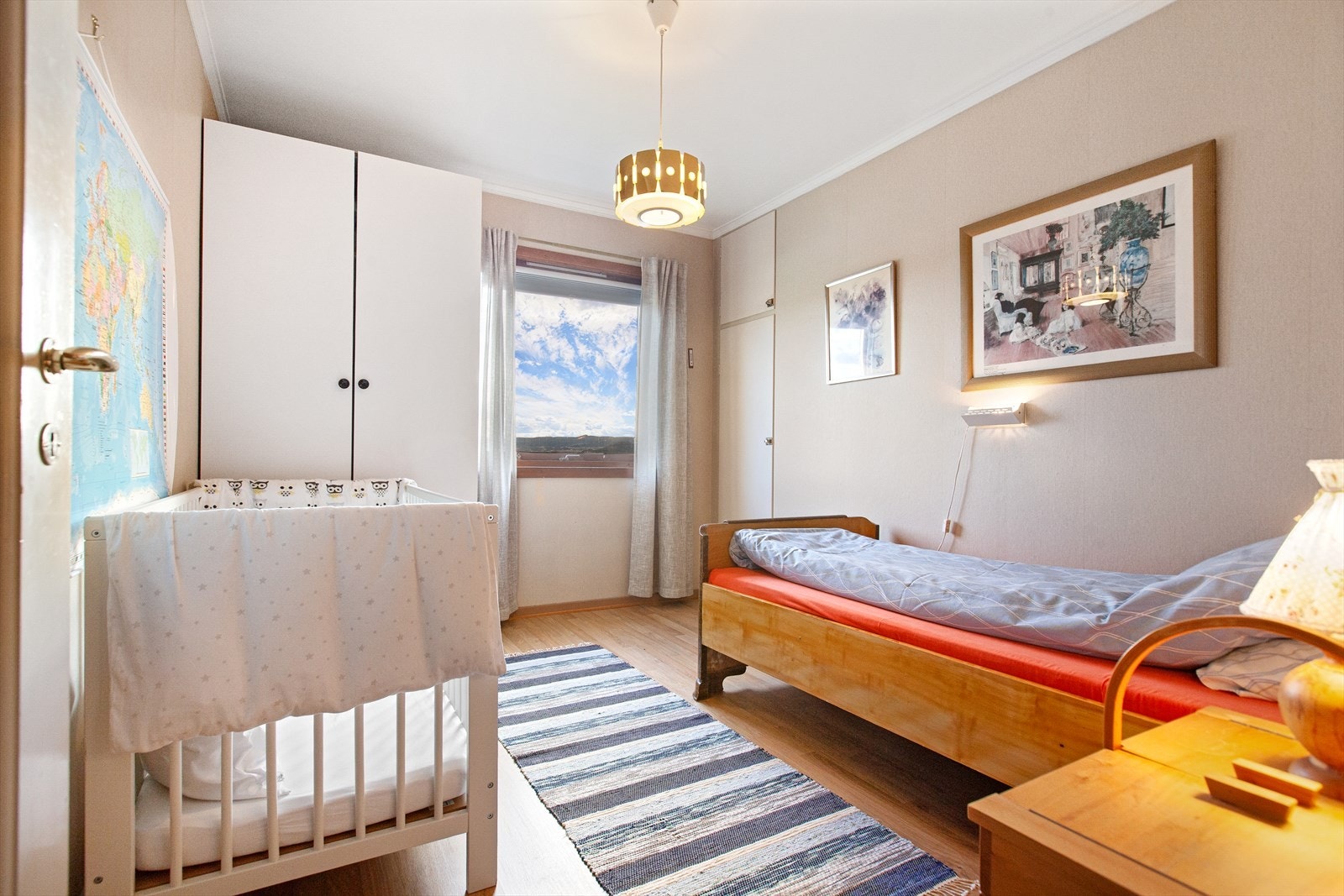 Lyst soverom på 8,7m². Galleribilde