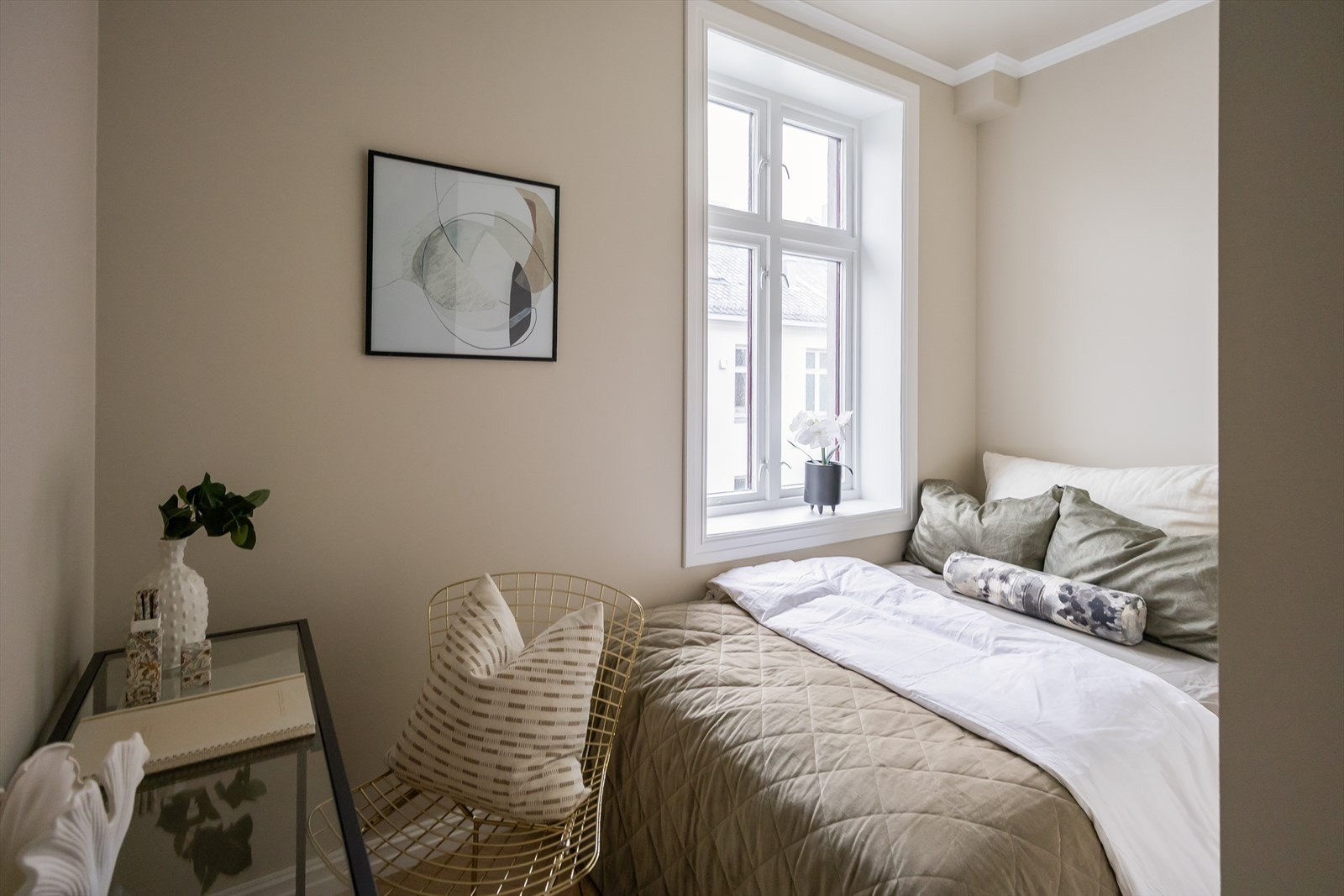 Det tredje soverommet er på 7 m² og har plass til ønsket sengestørrelse med tilhørende møblement. Galleribilde