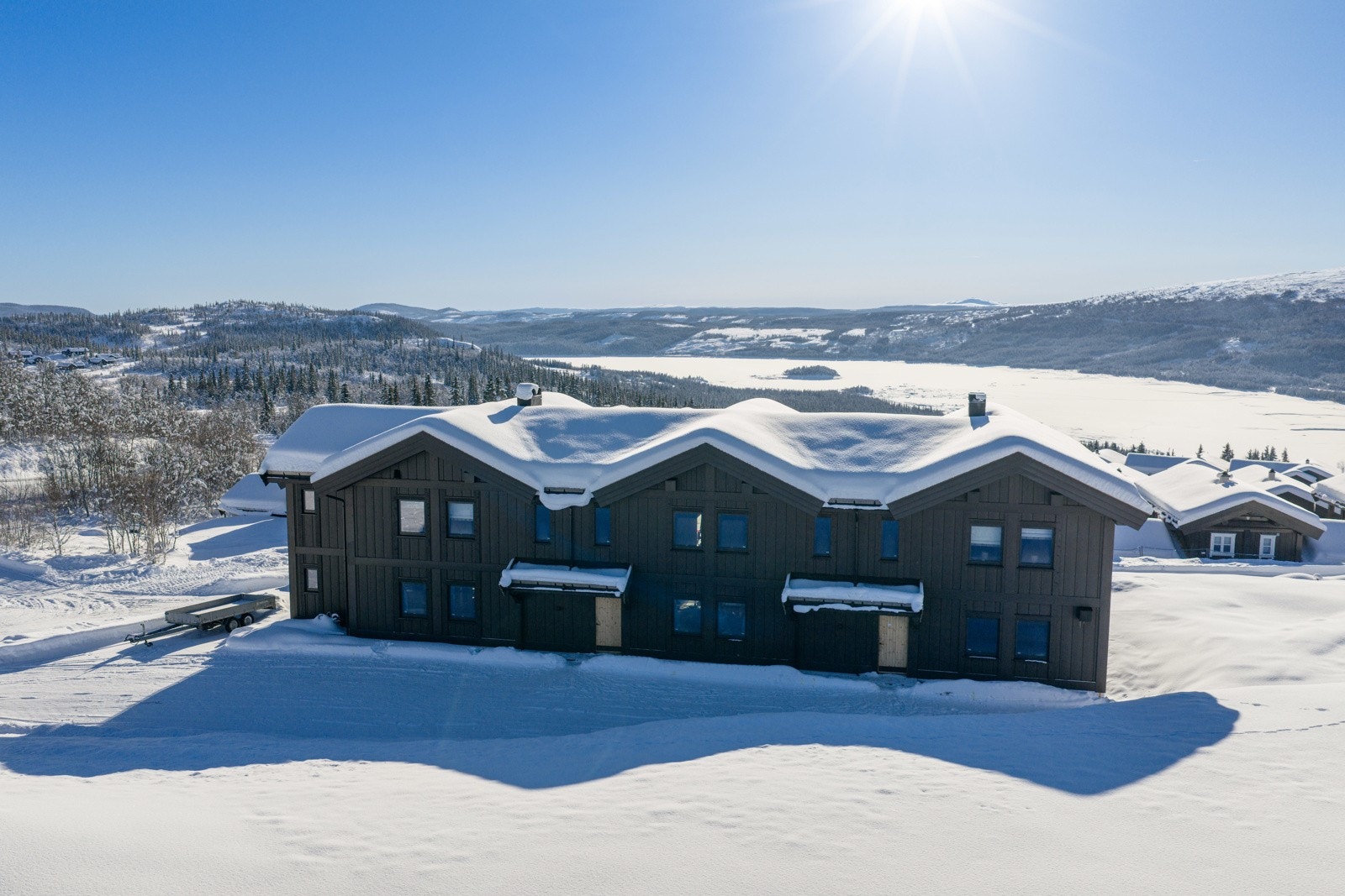Fantastisk utsikt mot Øyangen og Slettefjell Galleribilde