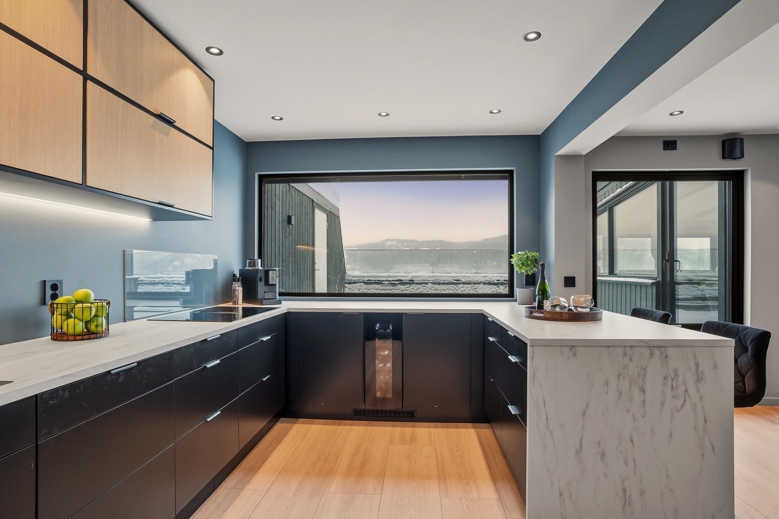 Kjøkkeninnredningen er fra 2024, Epoc. Galleribilde