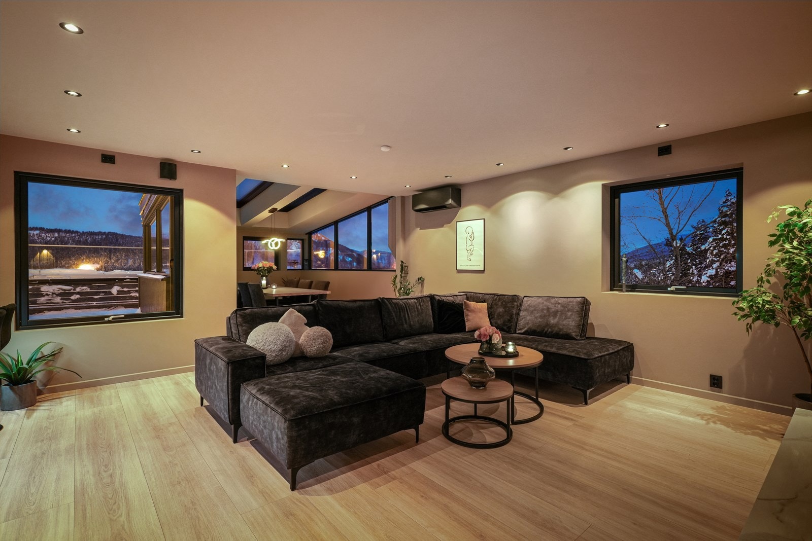 Raumyr er et meget attraktivt og etterspurt boligområde, velegnet for barnefamilier. Galleribilde