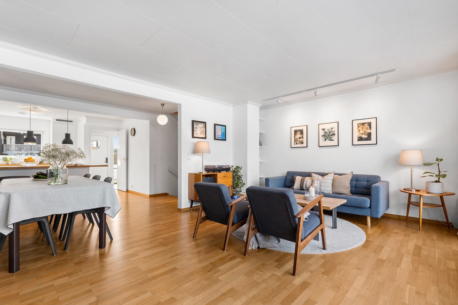 Velkommen til Sjøvollbukta 2B, presentert av Terje Tveit i Krogsveen. Foto: Trond Reder. Galleribilde