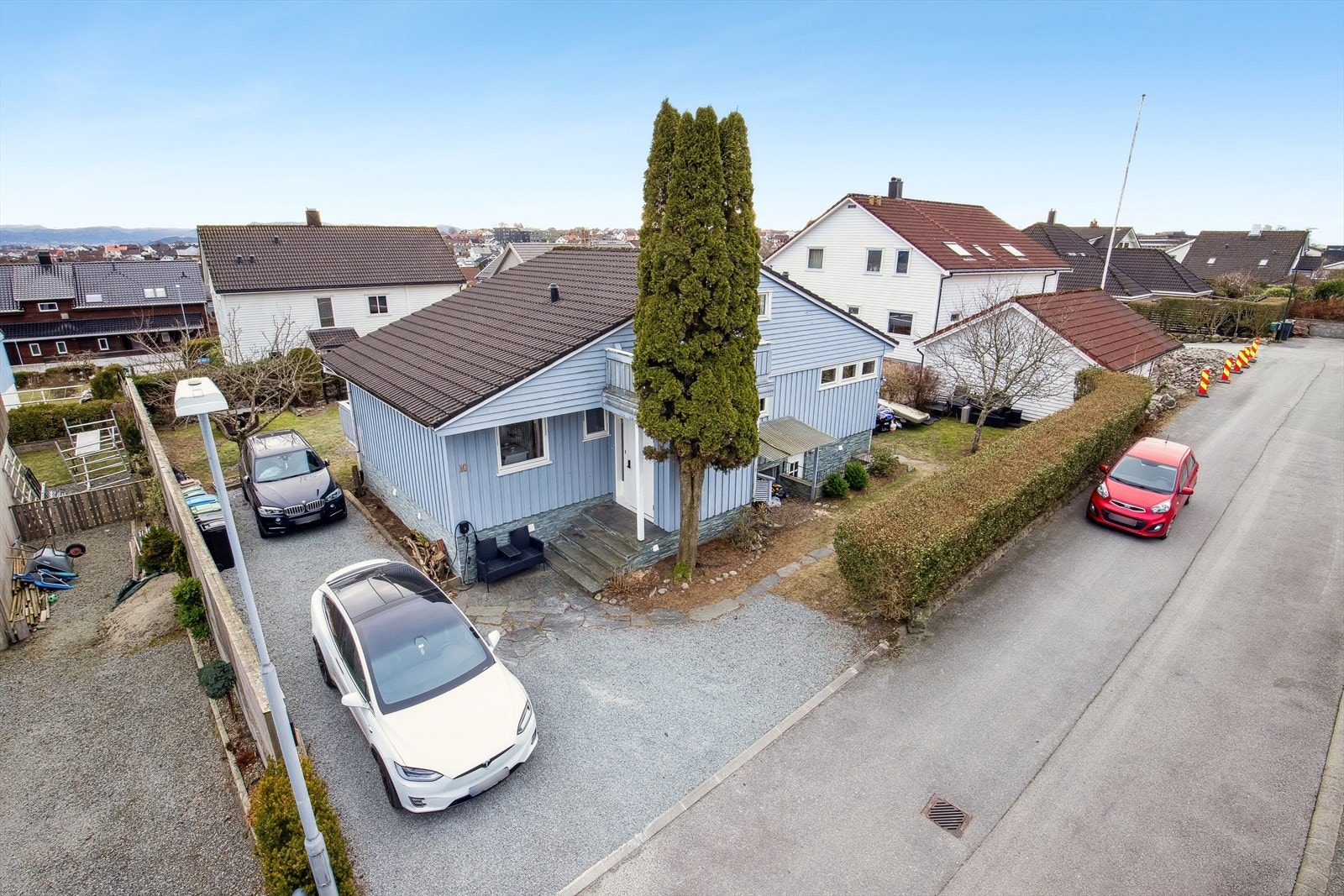 Norheimskneiken 10 ligger i et etablert og barnevennlig område på Tastaveden. Galleribilde