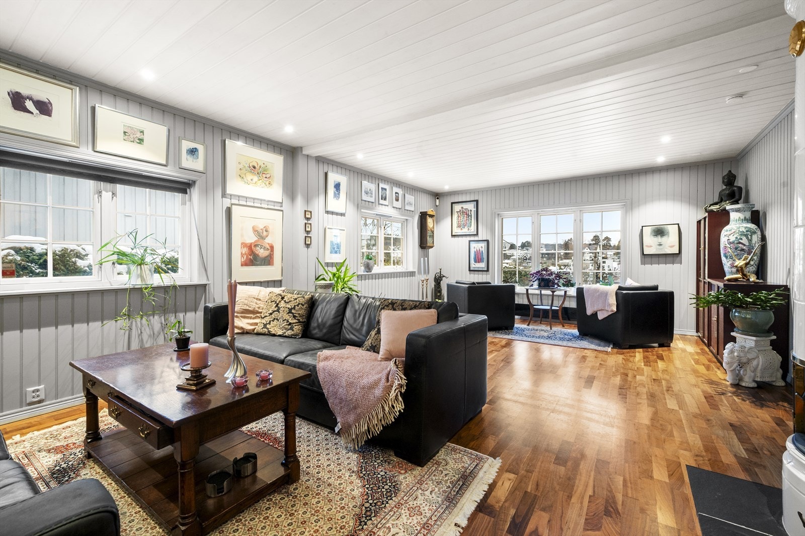 Herlig stueavdeling med god møbleringsfrihet. Galleribilde