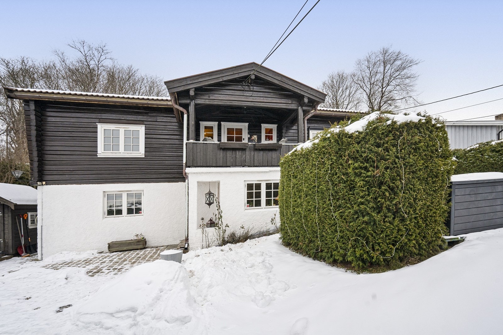 Fugleliveien 20B er en flott familiebolig med attraktiv beliggenhet på Østensjø. Galleribilde