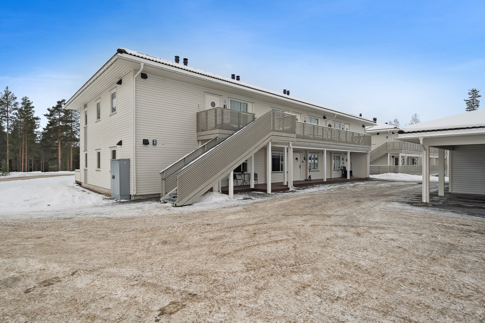 Bergermotunet 4 har en sentral beliggenhet på Bergermotunet på Samsmoen på Jevnaker. Galleribilde