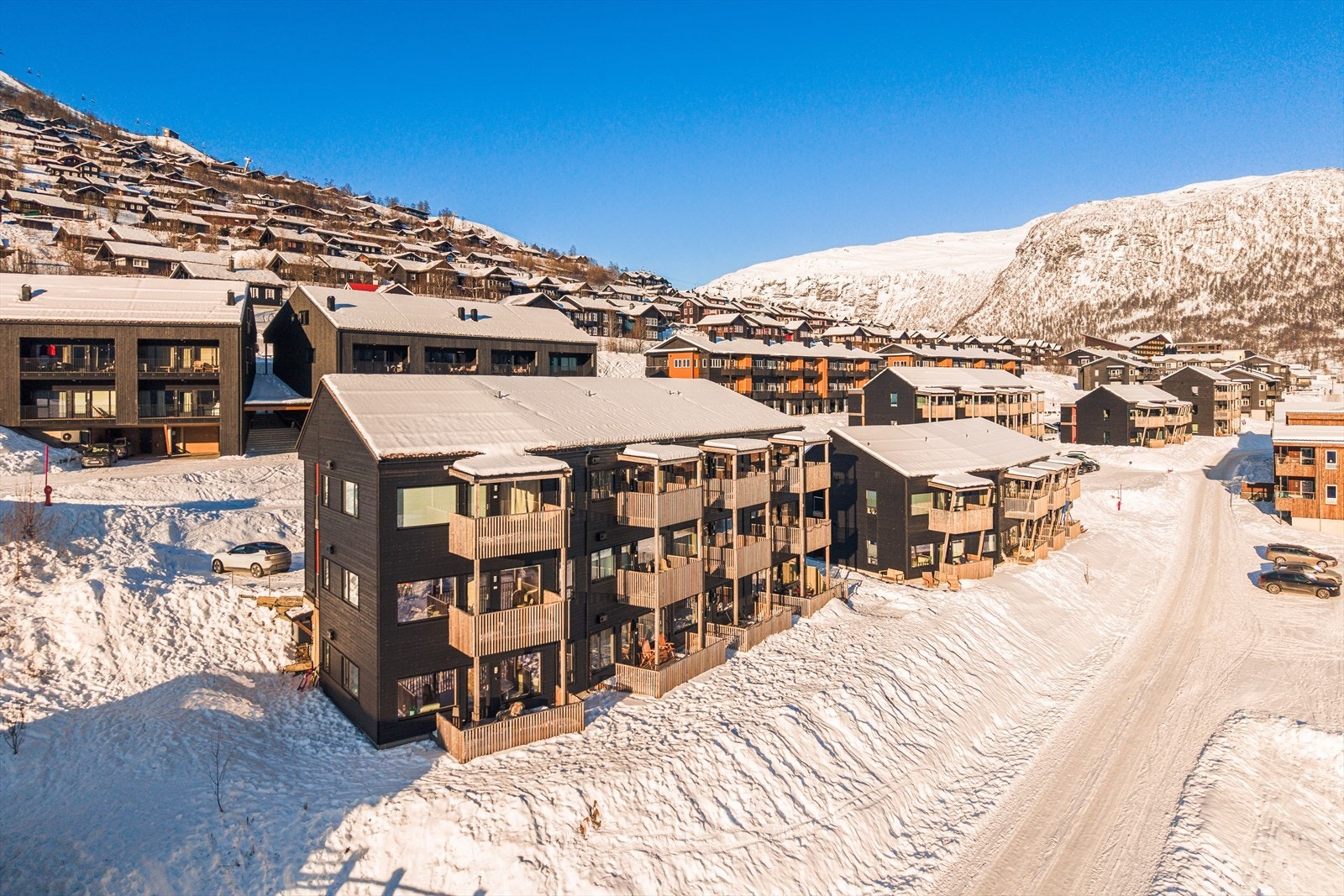 Her bor du med umiddelbar nærhet til skitrekk, langrennsløyper og andre aktiviteter Galleribilde