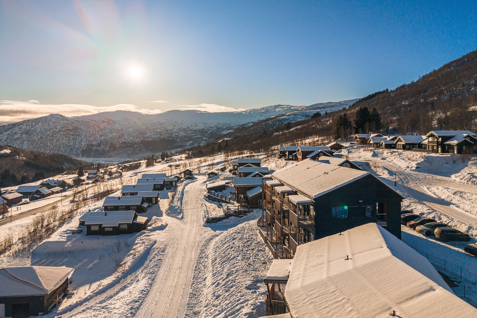 Kort avstand til et rikt nettverk av turmuligheter sommer som vinter Galleribilde