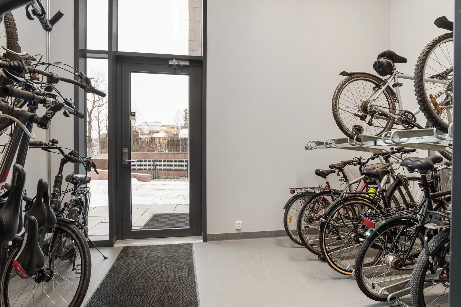 Flotte fasiliteter i bygningen, her fra sykkelparkering Galleribilde