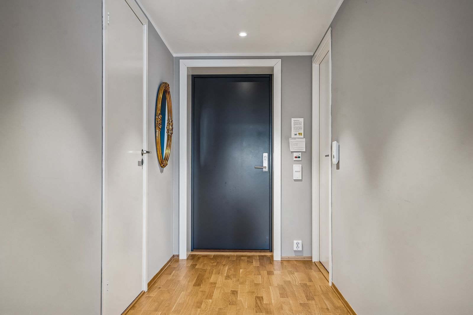 Entré - Velkommen inn i Steinsvikvegen 274! Galleribilde