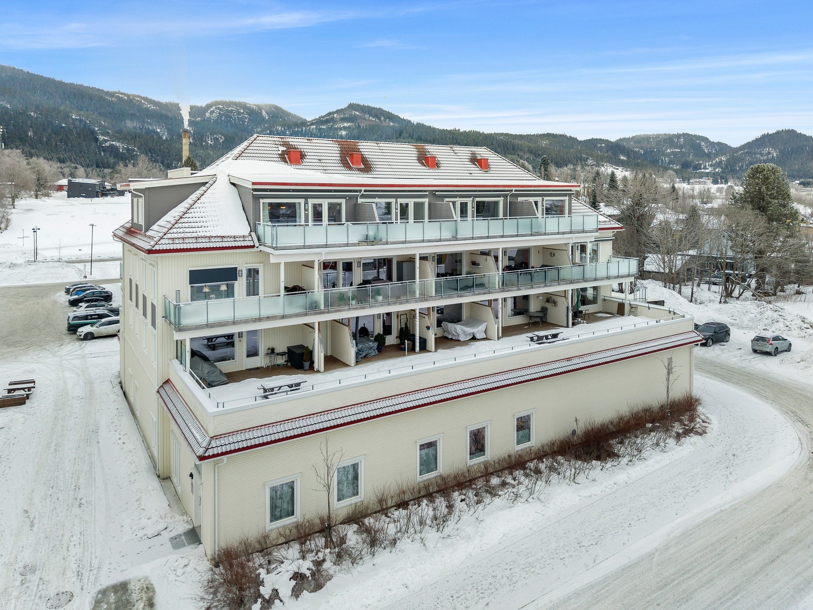 Sameiet Vikingtunet er et koselig sameie bestående av 14 boligseksjoner og 1 næringsseksjon Galleribilde