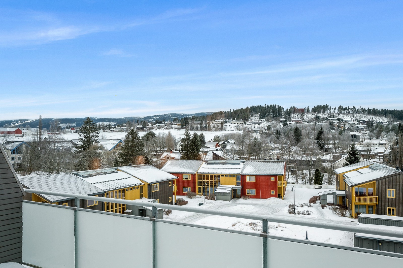 Her sitter du med helt usjenert utsikt Galleribilde