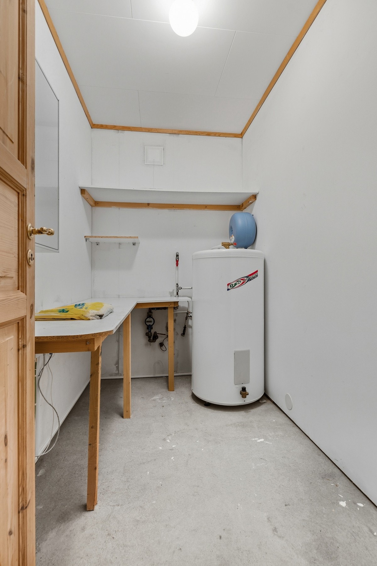 Bod i leilighet. Det er lagt inn fiber fra Telenor i boligen. Galleribilde