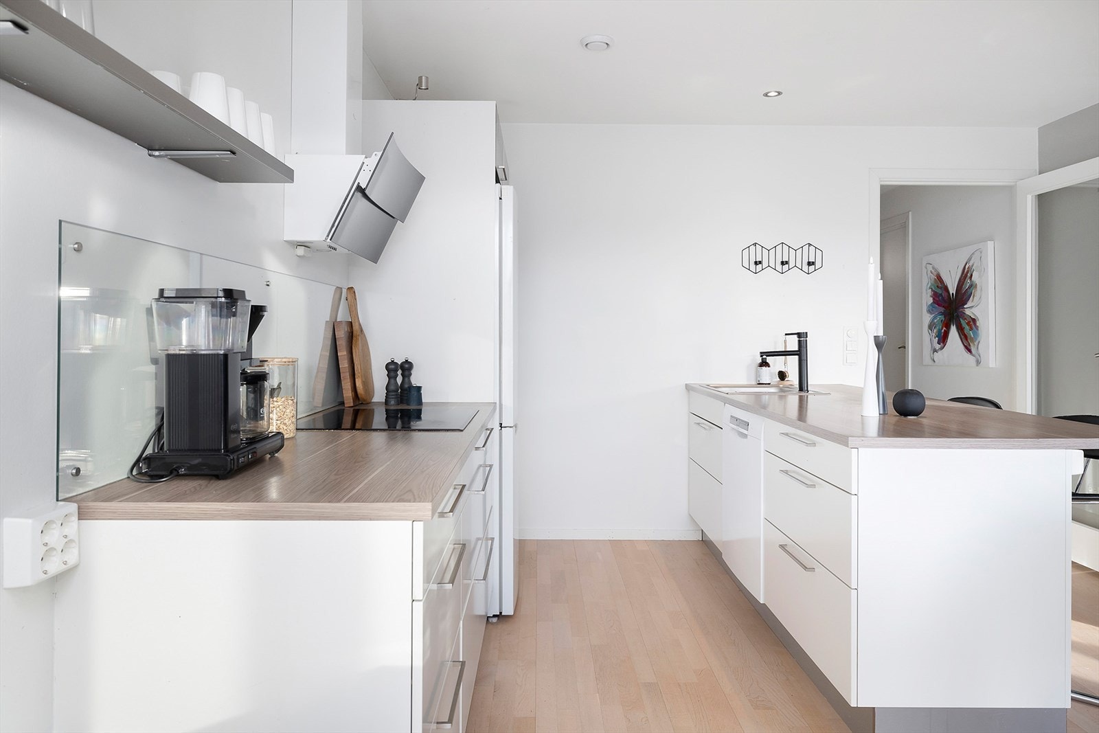 Hvitevarene vil medfølge handelen. Galleribilde