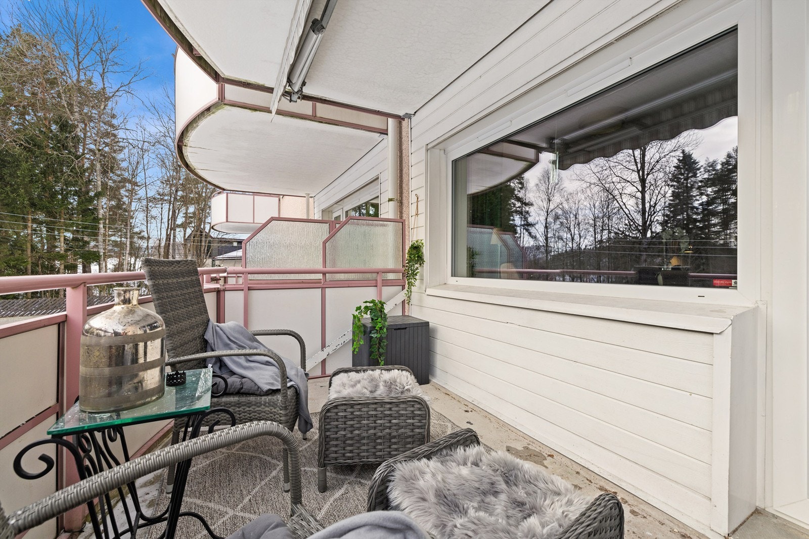 Balkongen er på 7 kvm og vendt mot syd Galleribilde