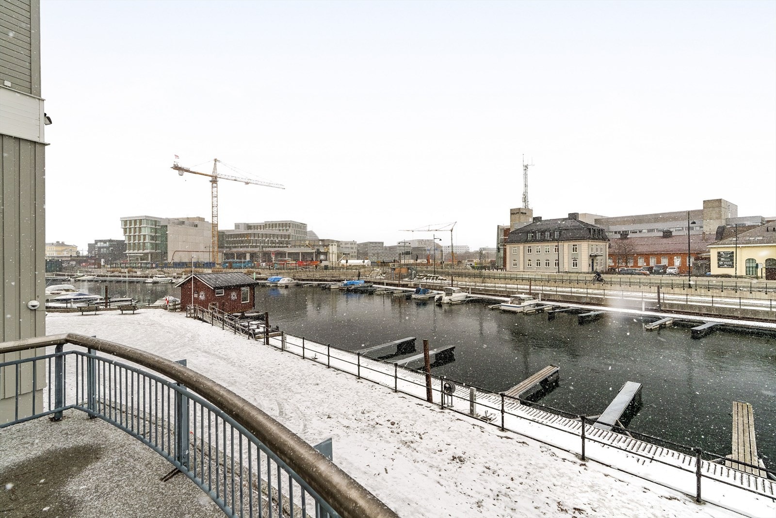 Sentrumskjernen byr på kjøpesentre som Trondheim Torg og Byhaven, i tillegg til et bredt utvalg av nisjebutikker og servicetilbud. Galleribilde