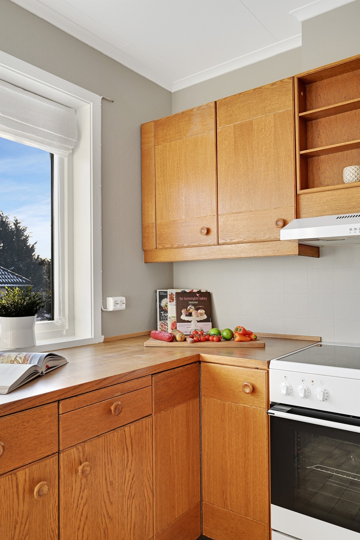 Heltre innredning fra Huseby Galleribilde