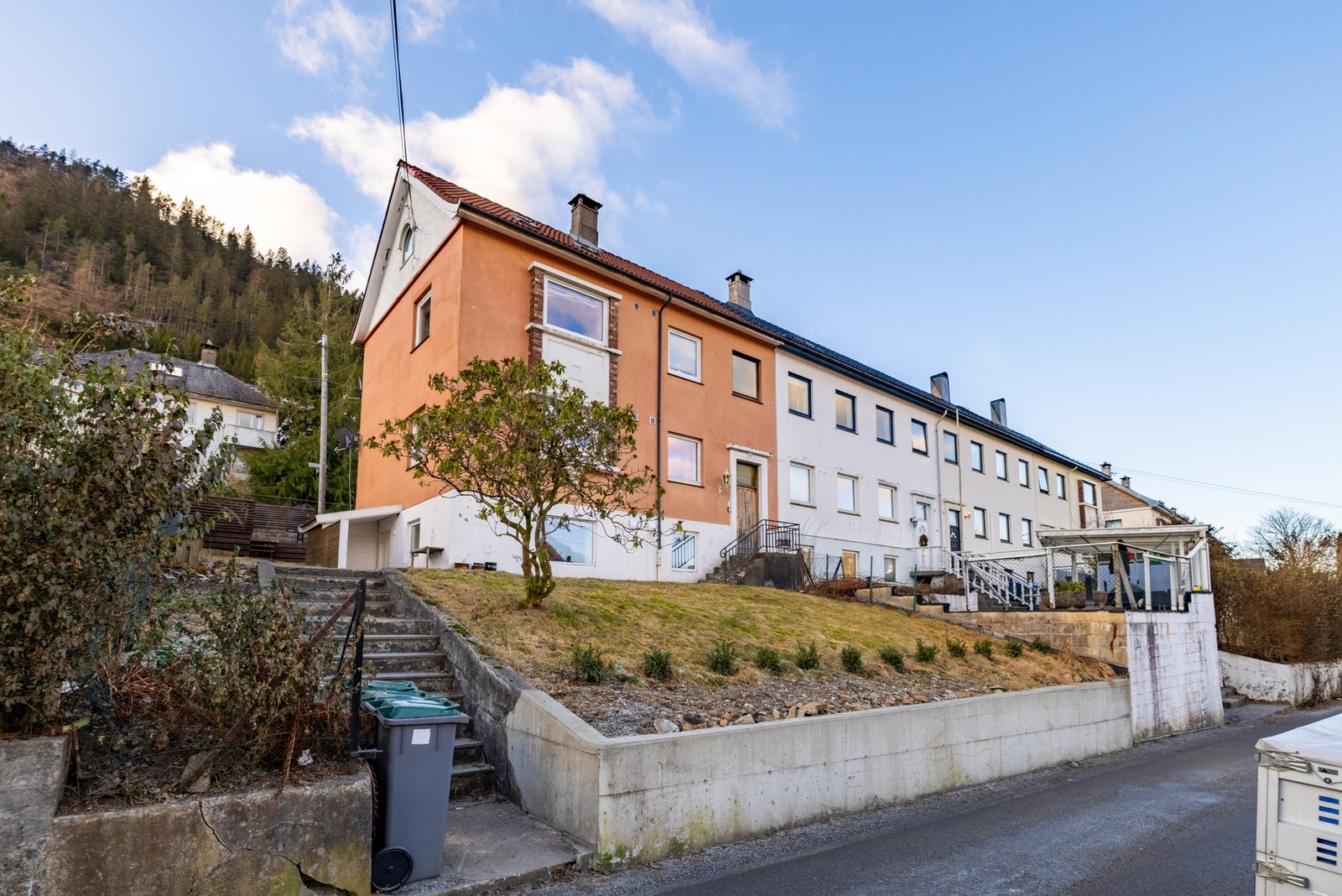 Sameiet består av 3 seksjoner. Galleribilde