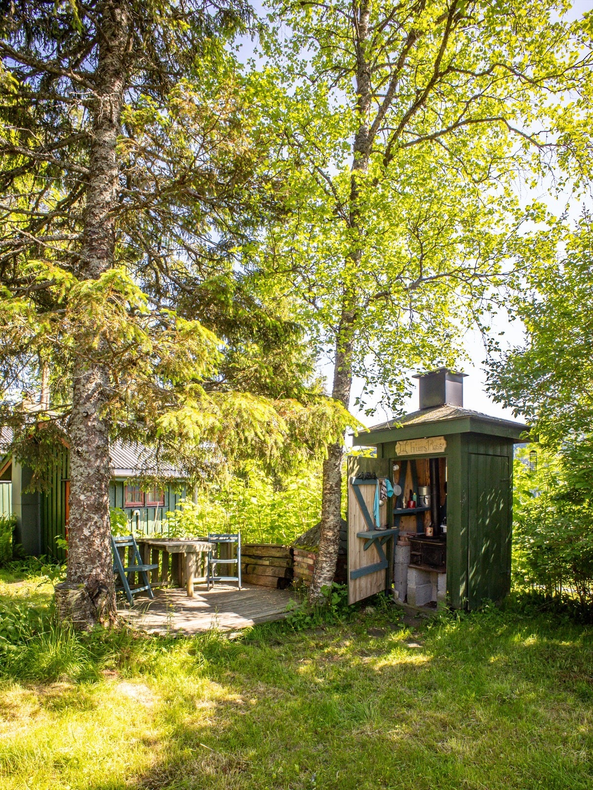 Det er også satt opp et lite "utekjøkken". Galleribilde