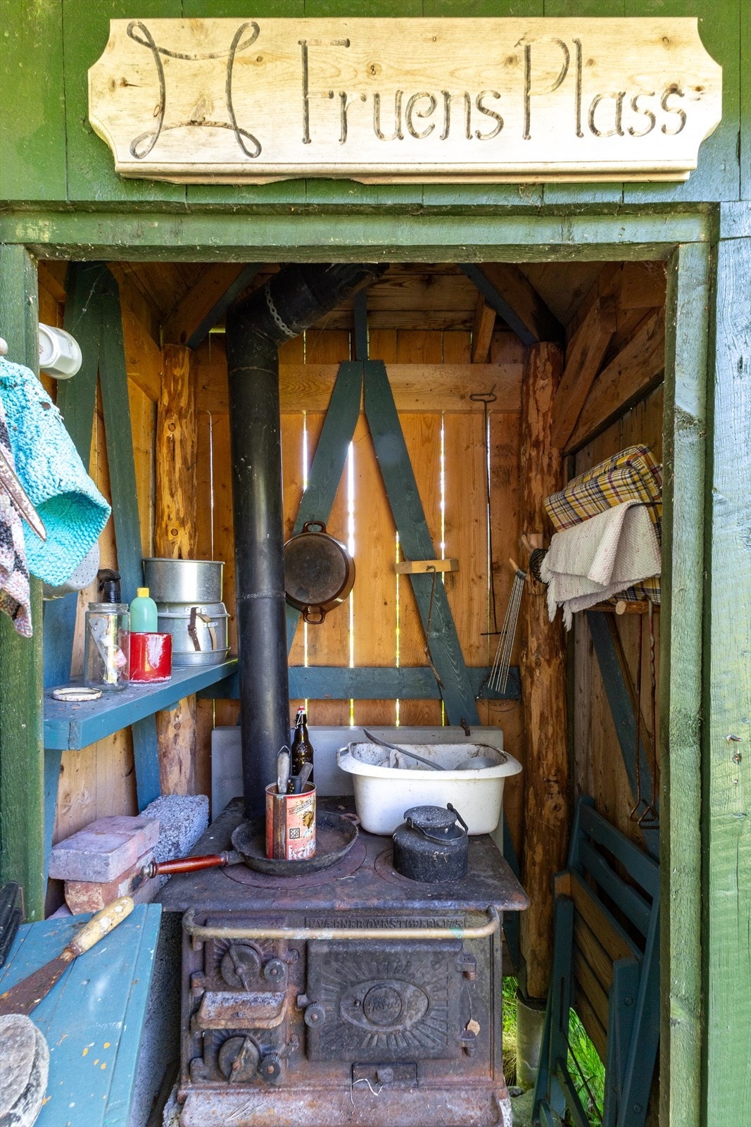 Dette utekjøkkenet har fått det fine navnet "fruens plass". Galleribilde