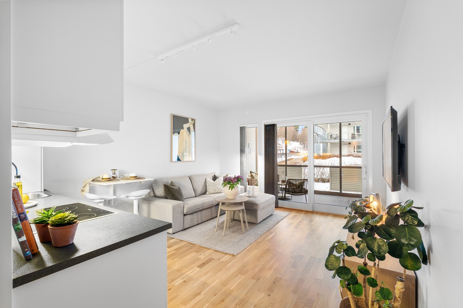 Leiligheten har et bruksareal på 55 kvm med svært god planløsning. Galleribilde