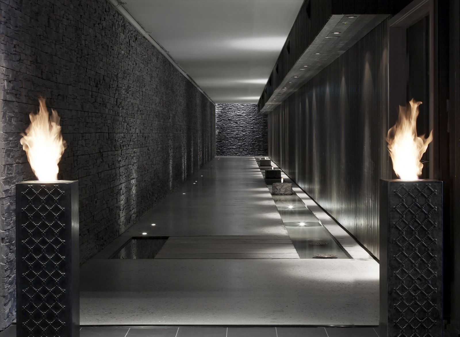 Inngang til hotellets prisbelønte Spa-velværeavdeling med fri bruk for leilighetseier Galleribilde