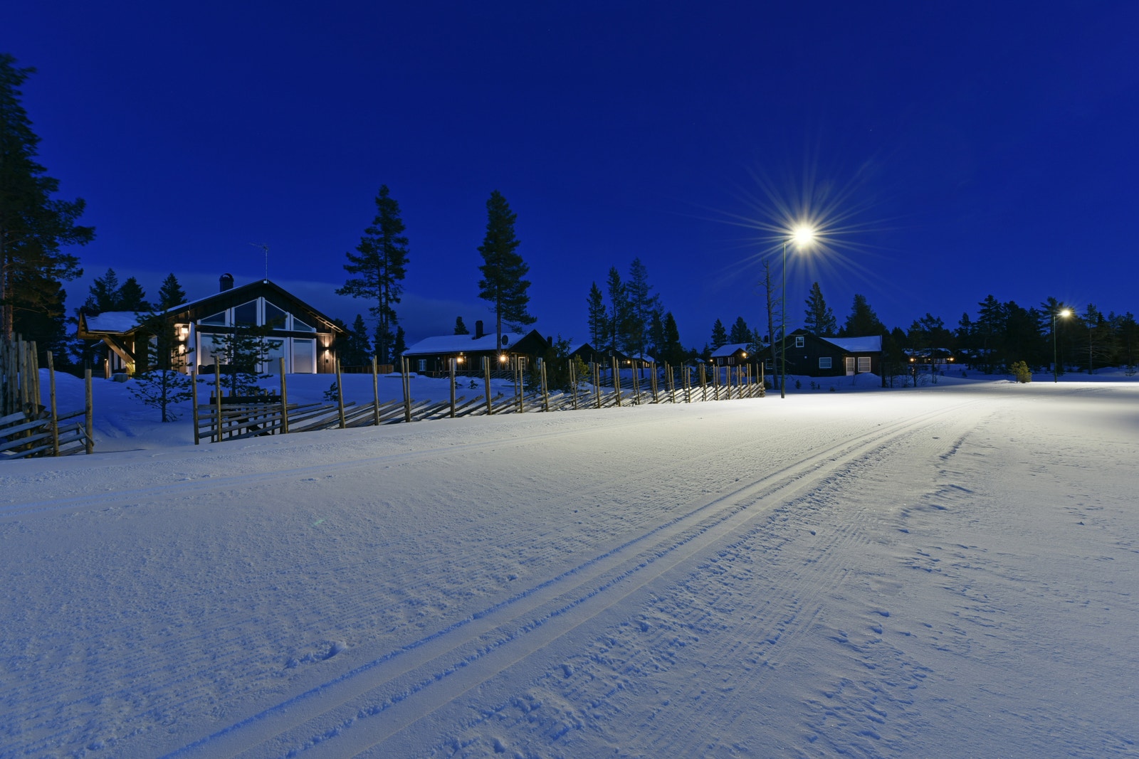 Flott lysløype rett ved tomtene. Galleribilde
