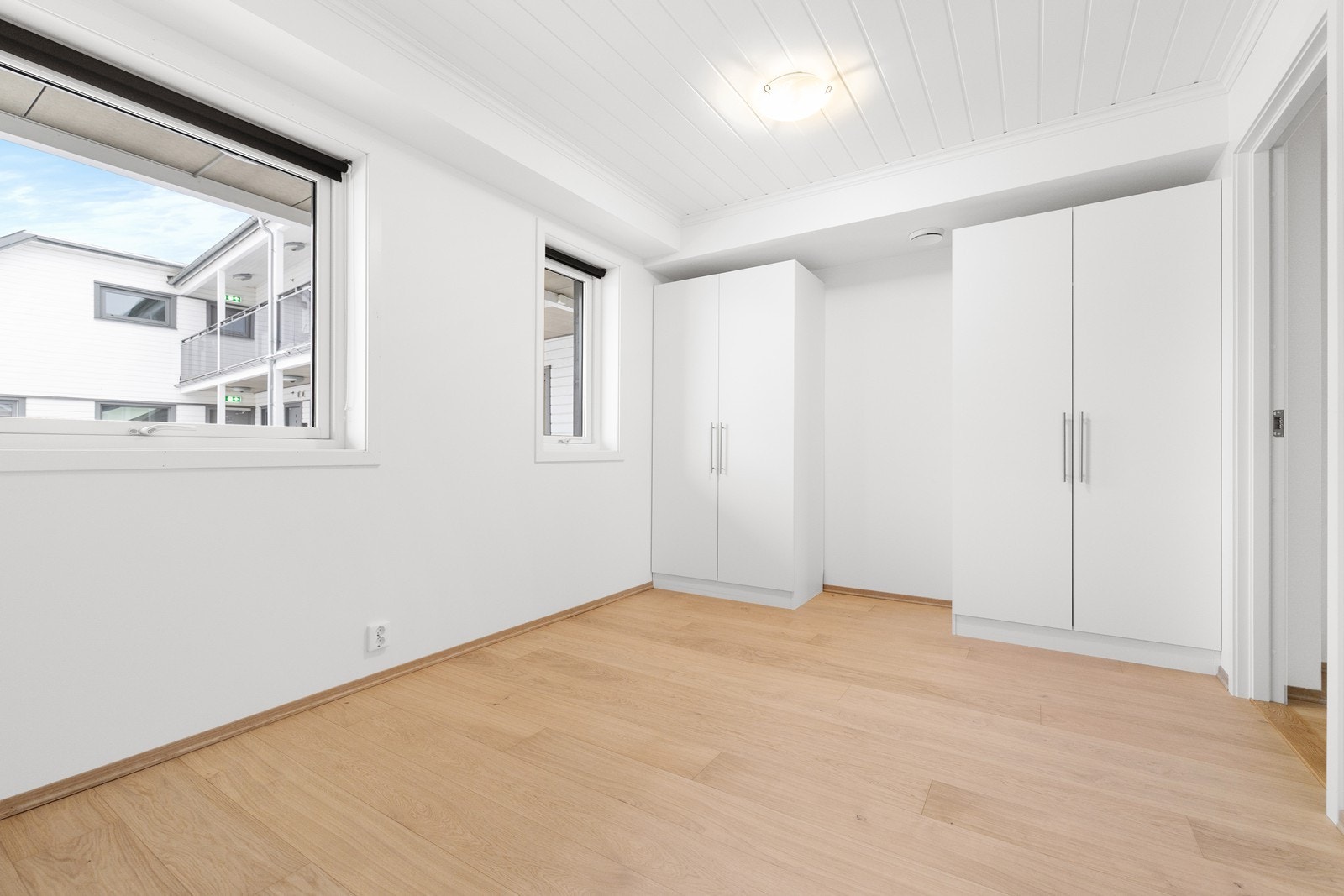 Soverom med garderobeløsning. Galleribilde