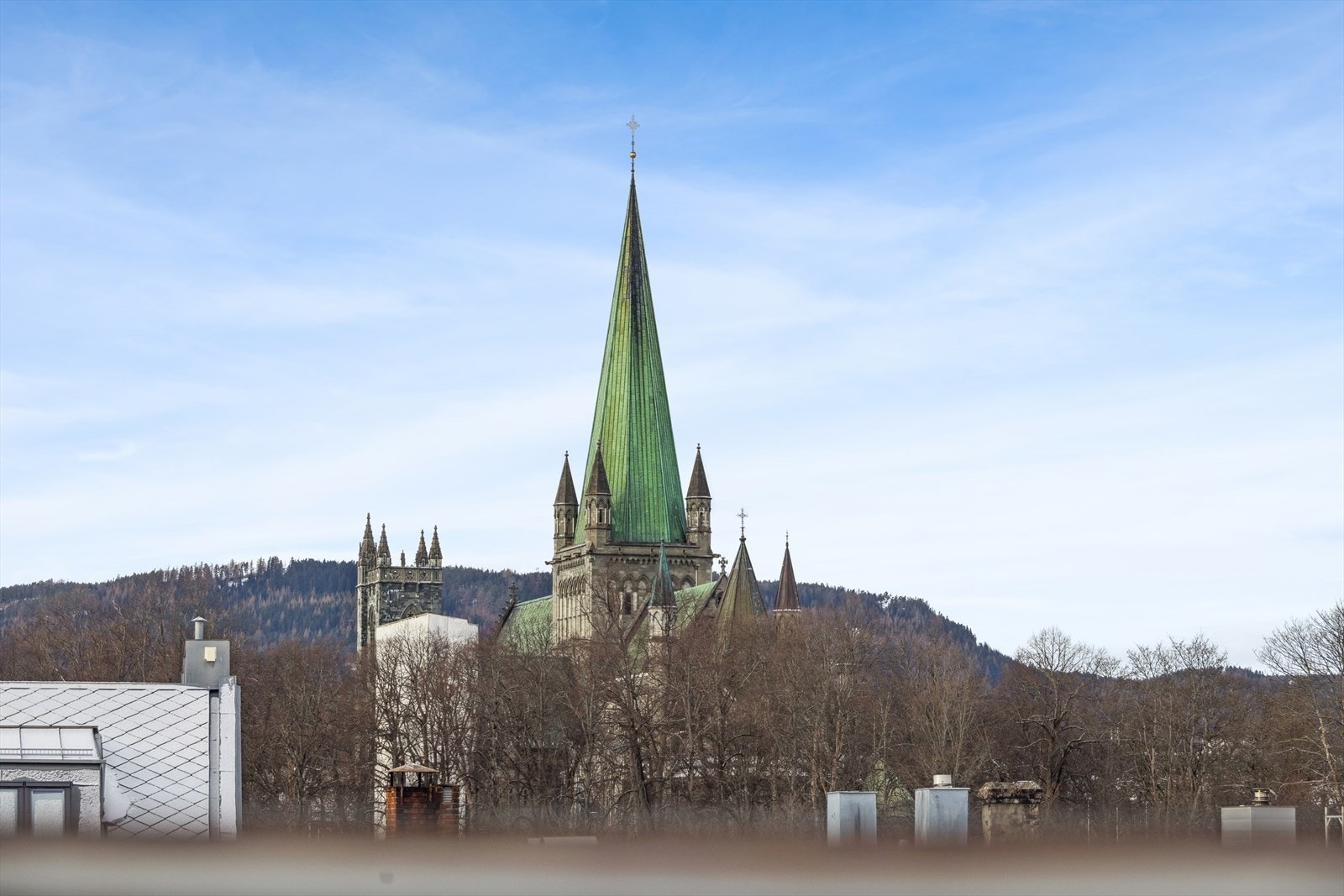 Trondheims stolthet - Nidarosdomen i all sin prakt. Galleribilde