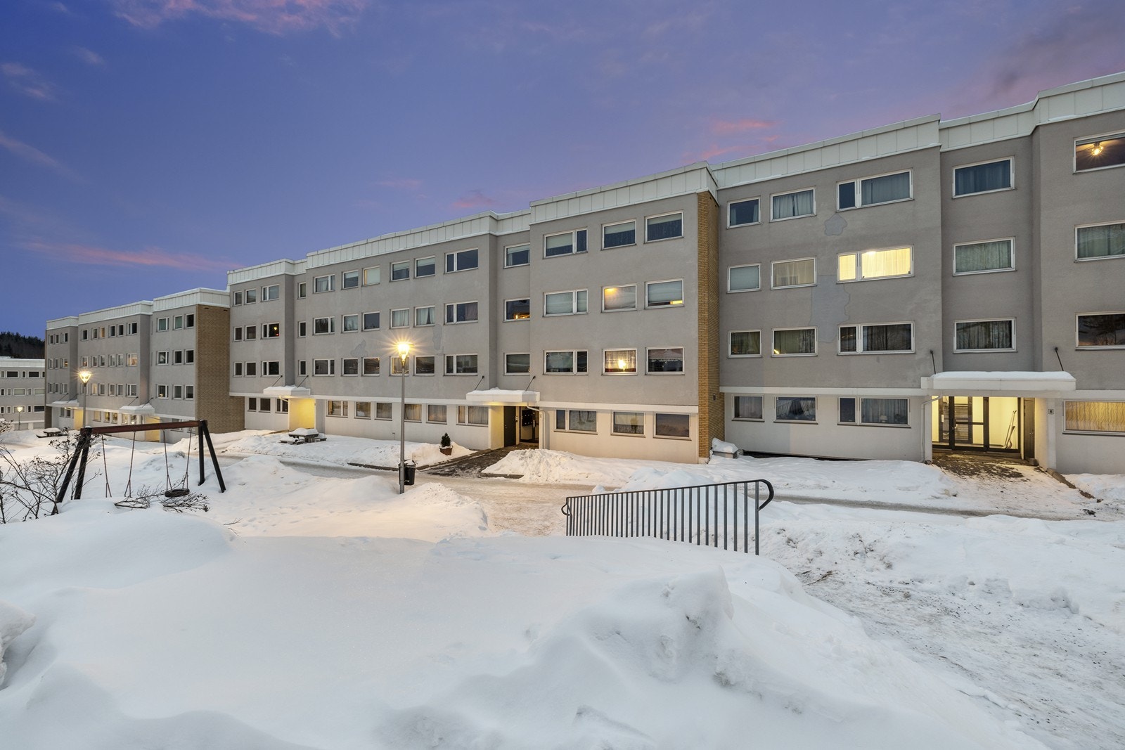 Blystadlia representerer en attraktiv kombinasjon av trygge og rolige omgivelser, gode fasiliteter for barnefamilier, og enkel tilgang til både natur og byens pulserende liv. Galleribilde