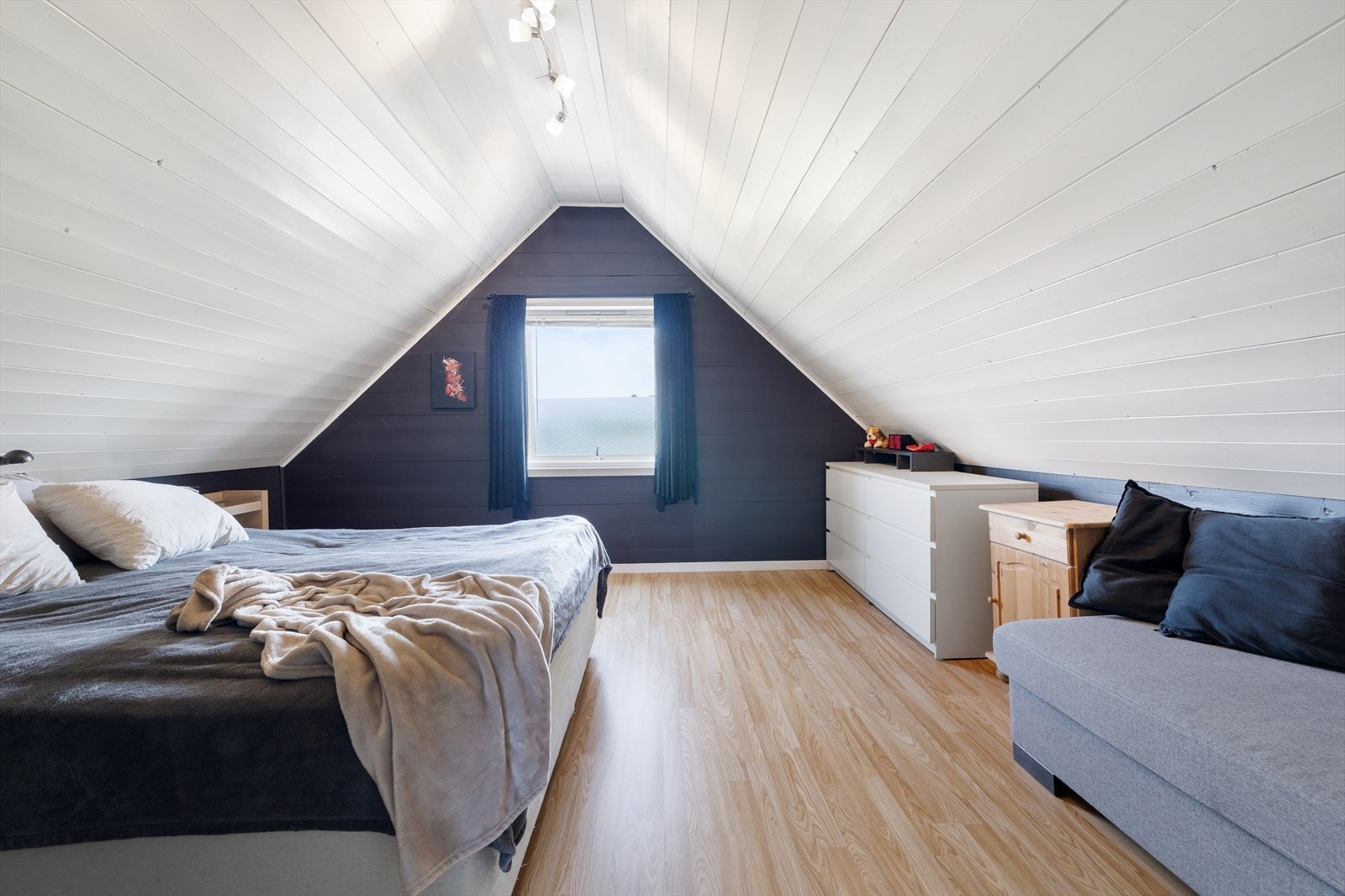 Soverom. Galleribilde