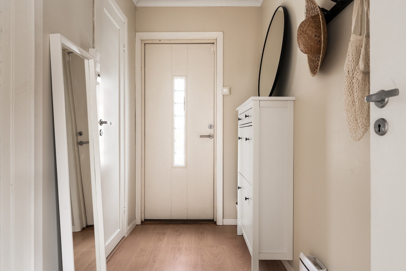 Leiligheten er en del av et sameie, men har egen inngang inn til leiligheten. Galleribilde