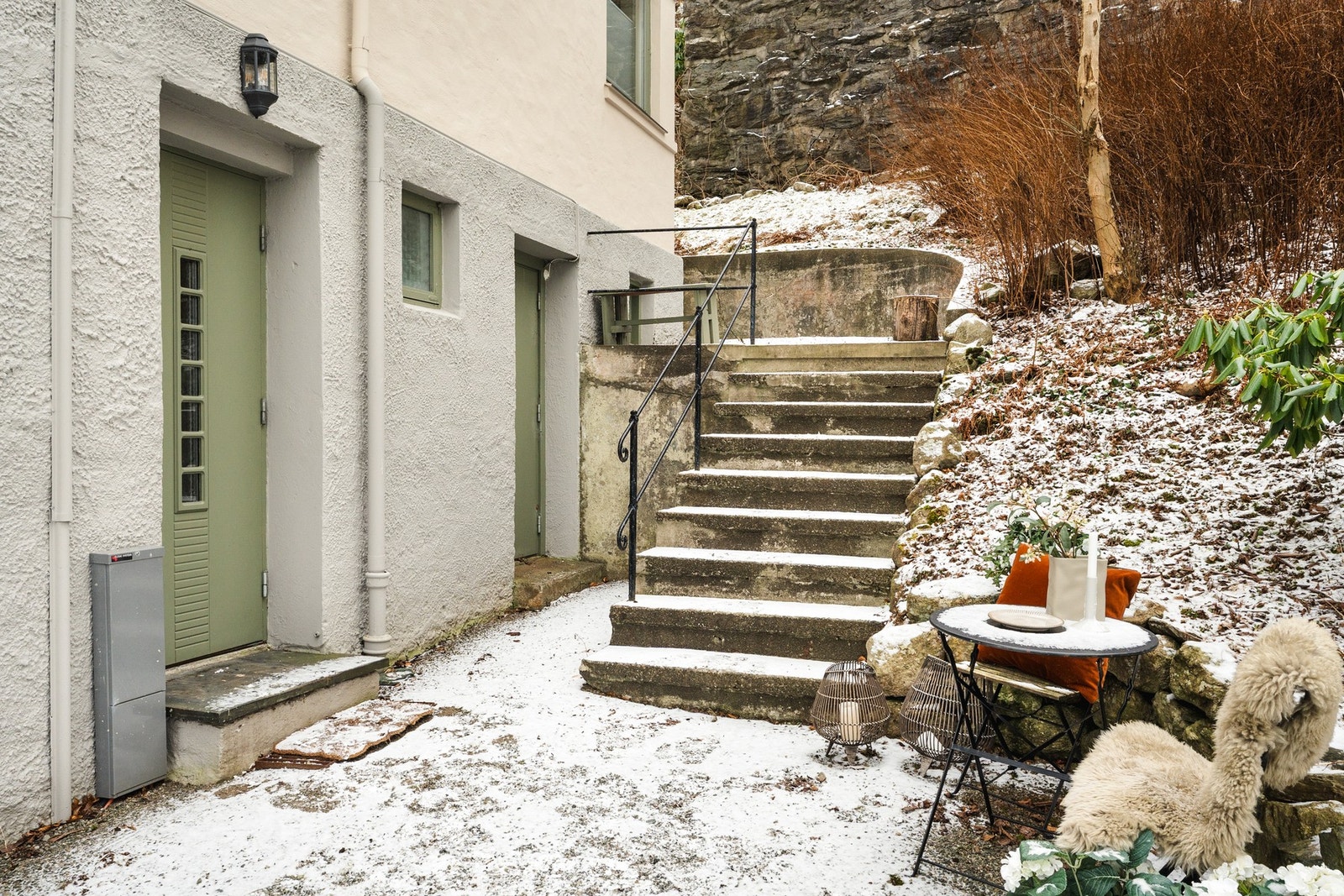 Plass til en hyggelig sone like utenfor inngangspartiet. Galleribilde