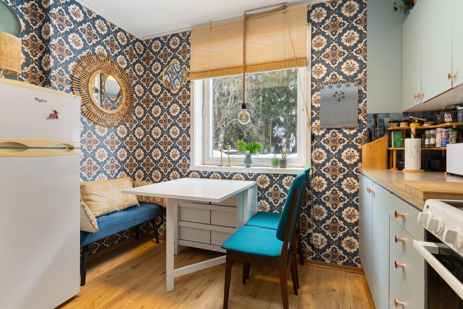 Eget kjøkken i underetasjen gir fleksibilitet og mange bruksmuligheter. Galleribilde