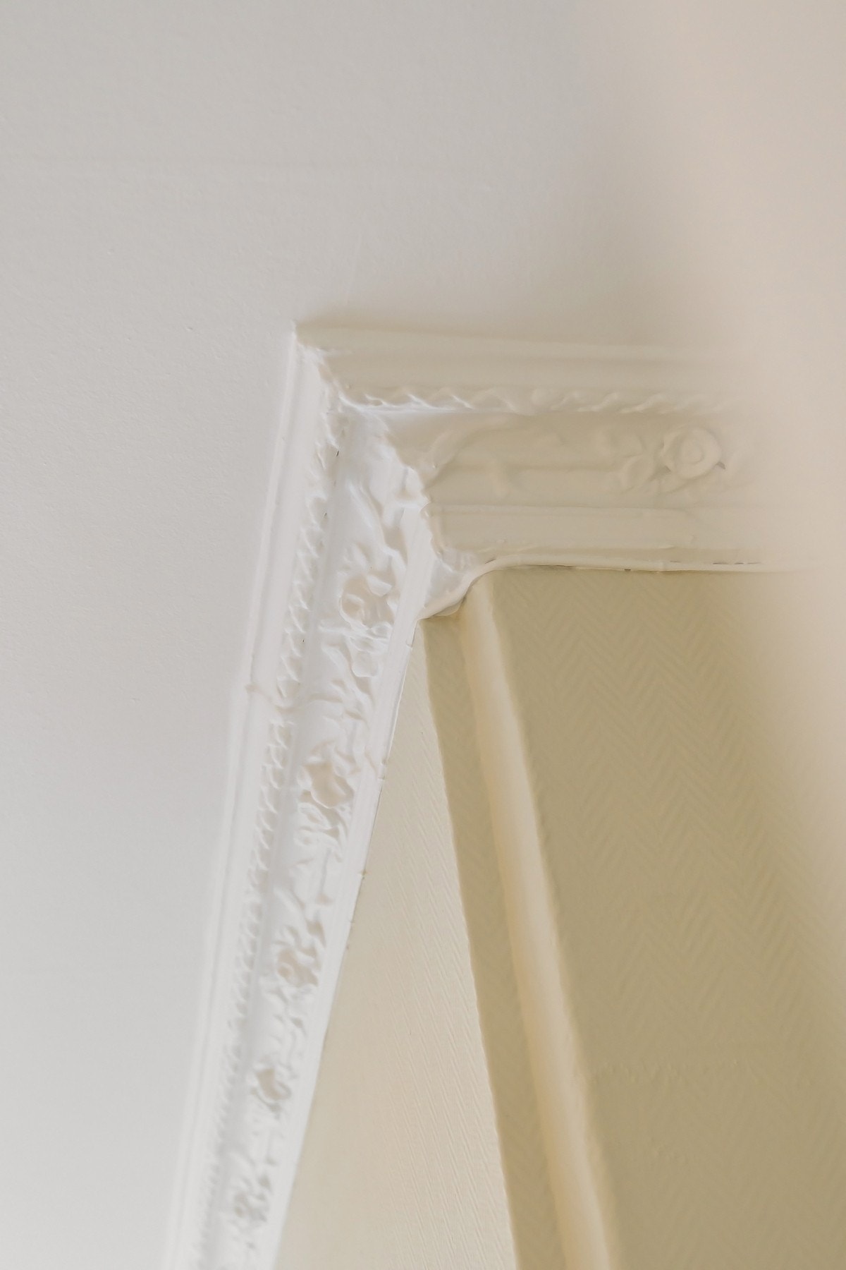 Vakre, klassiske detaljer som stukkatur. Galleribilde