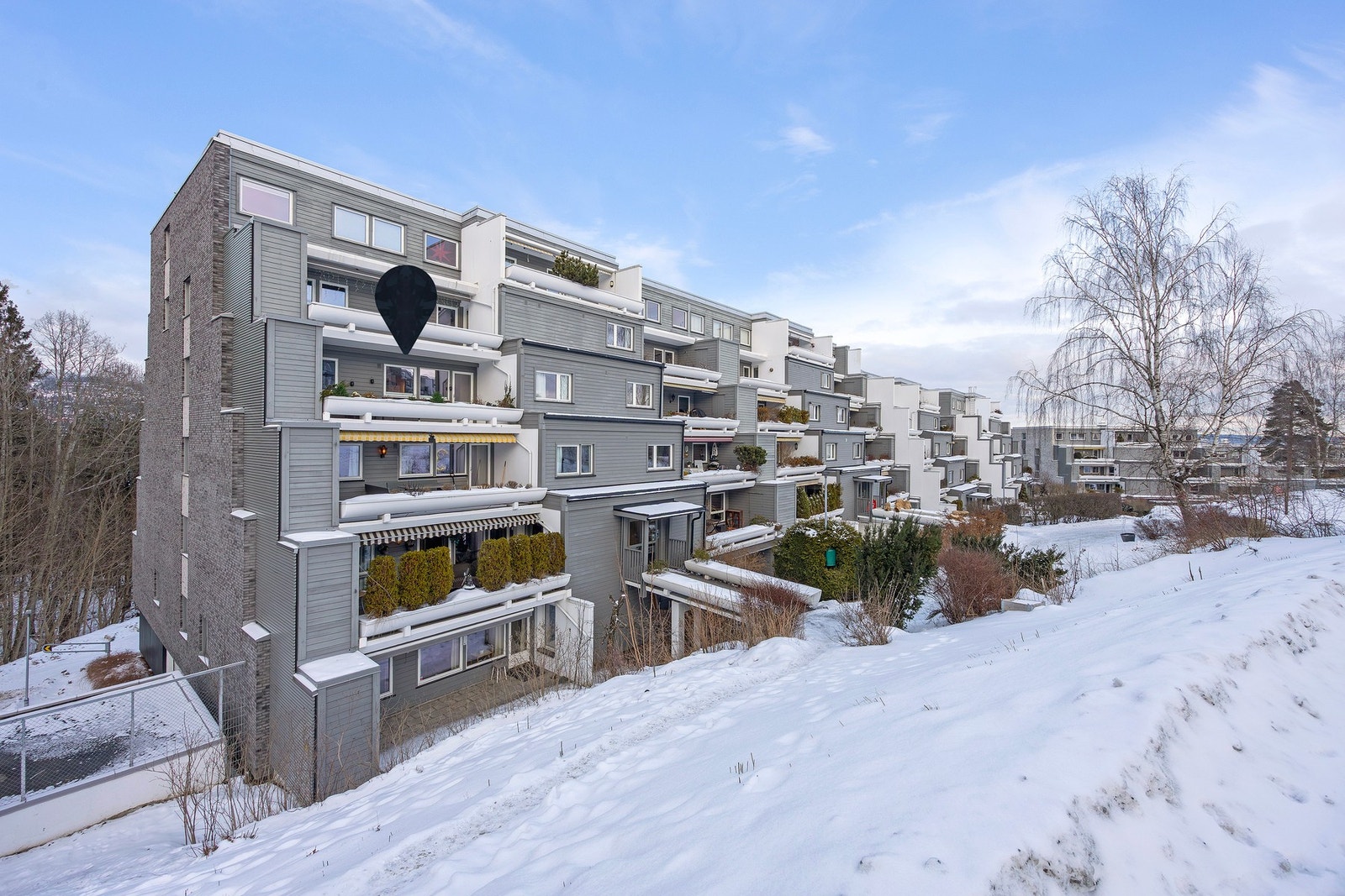 Lys, trivelig og gjennomgående 4-roms endeleilighet med to terrasser. Foto: Christensens Fotolink v/ Christian N B Christensen. Galleribilde