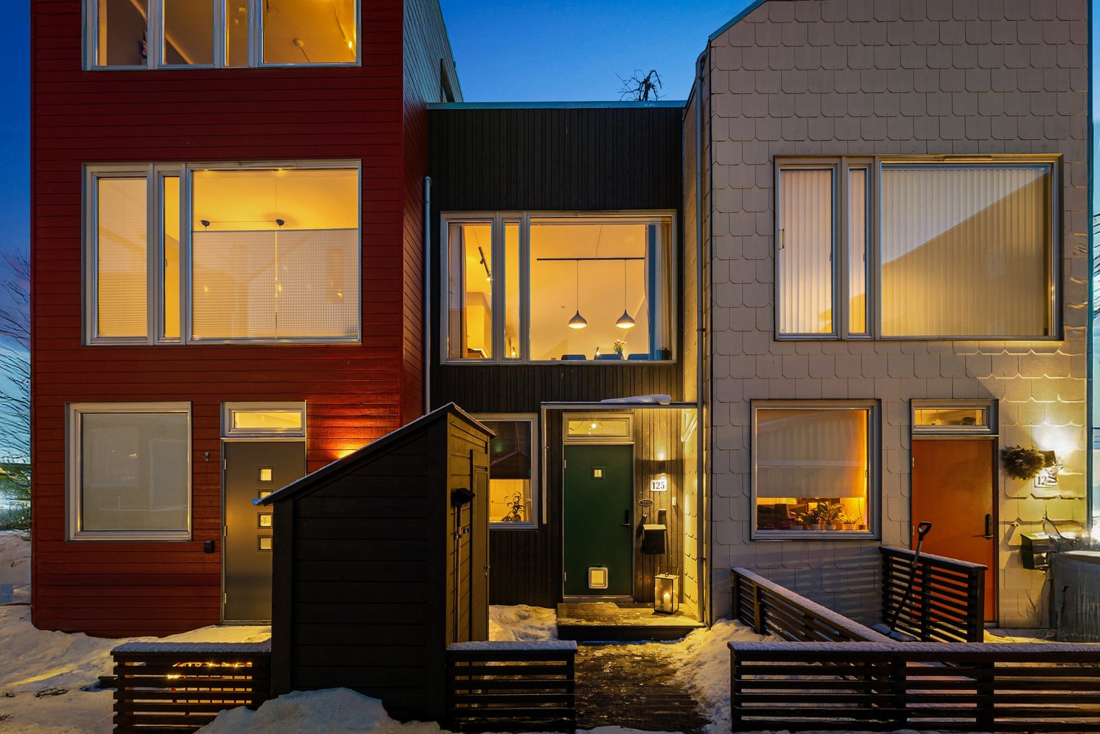 Boligen disponerer en bod og en sportsbod for lagringsplass Galleribilde