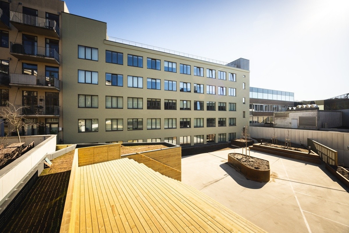 Bakgård Galleribilde