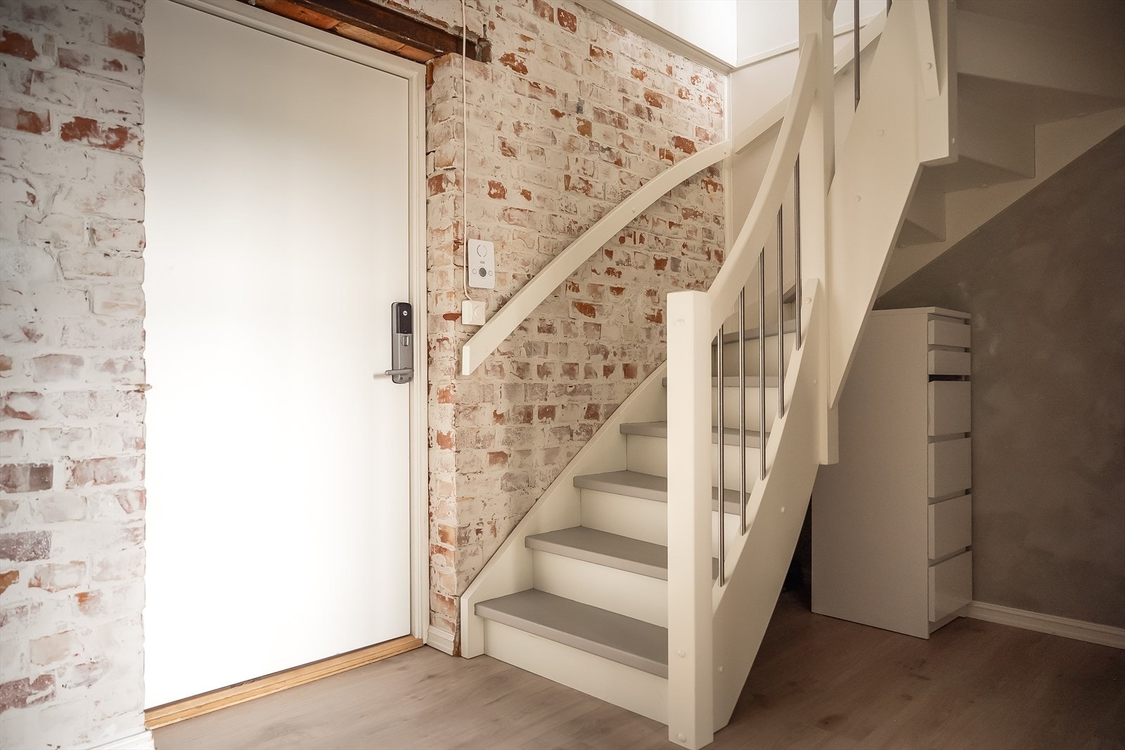 Trivelig og romslig entré på 10,5m² Galleribilde