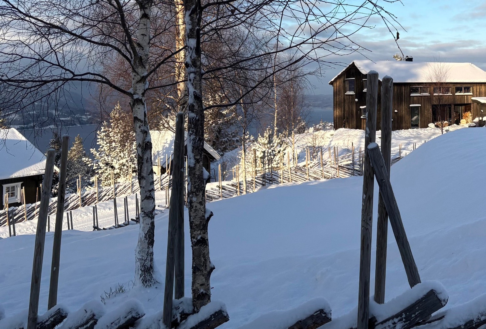 Eiendommen ligger i en stille og fredelig blindvei. Galleribilde