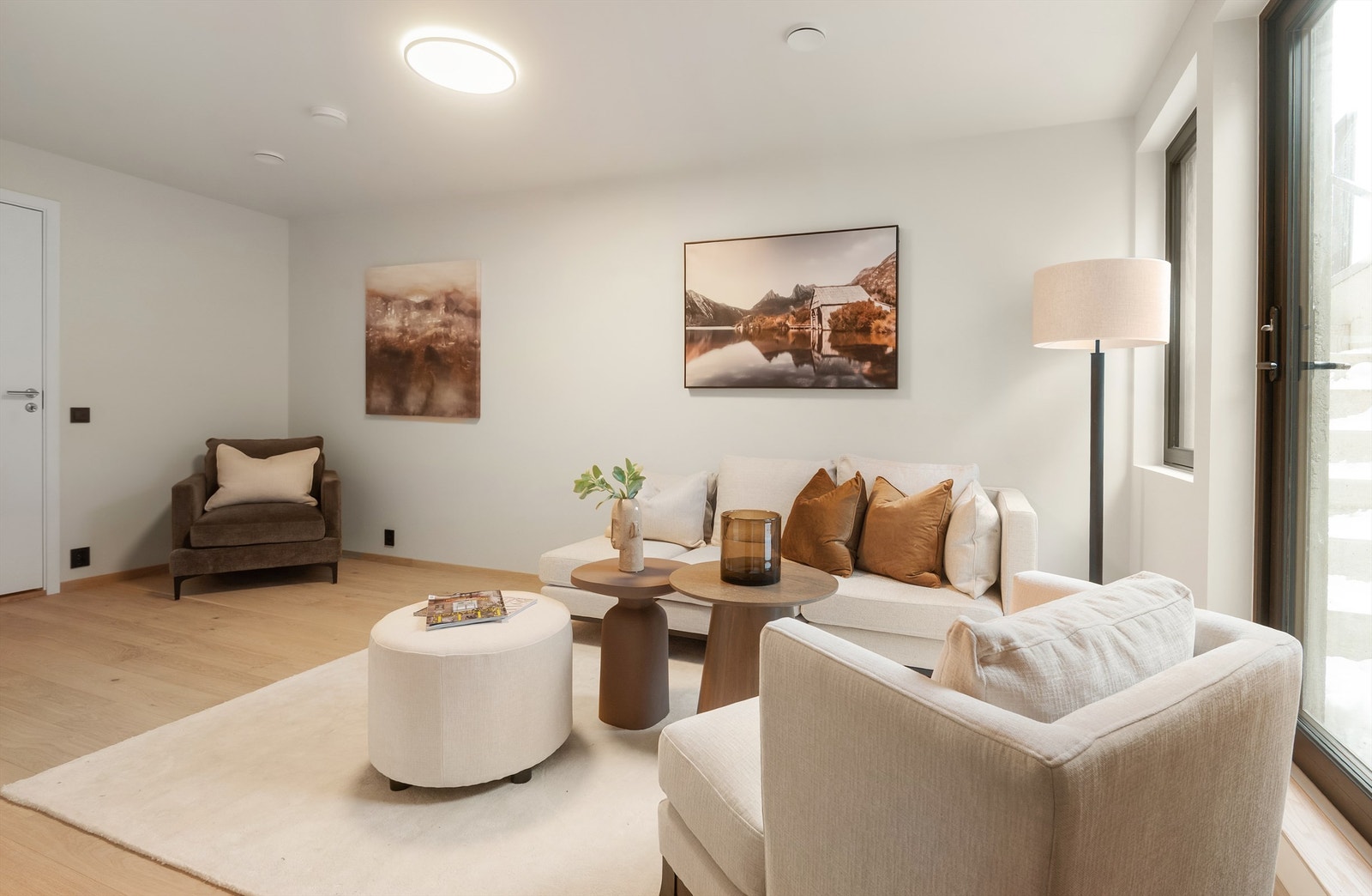 Rommet (ikke godkjent varig opphold) har en fleksibel størrelse med flere møbleringsmuligheter. Galleribilde