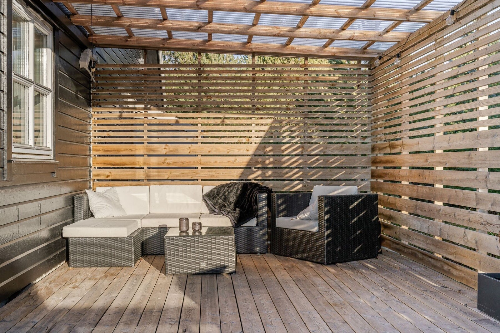 Lun, overbygd altan - perfekt uteplass hele året Galleribilde