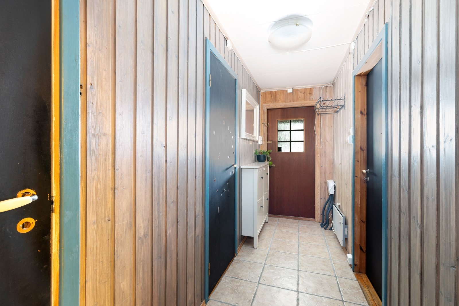 Egen inngang til underetasjen. Galleribilde