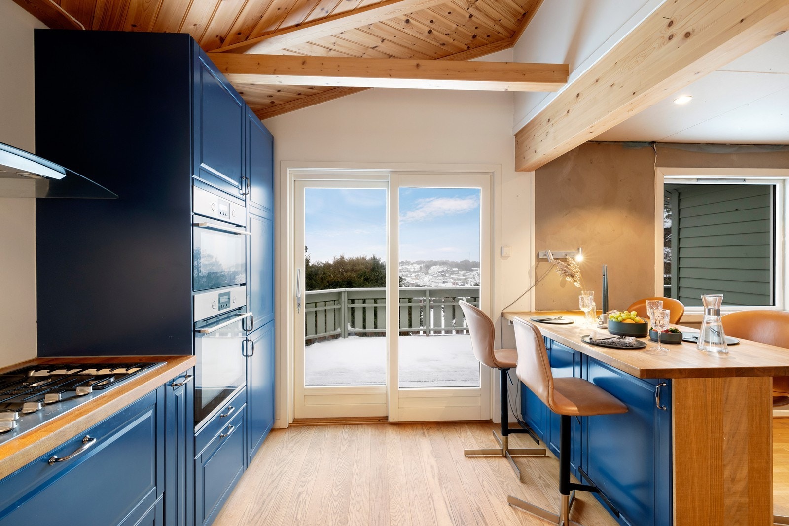 Utgang til terrasse fra kjøkken. Galleribilde