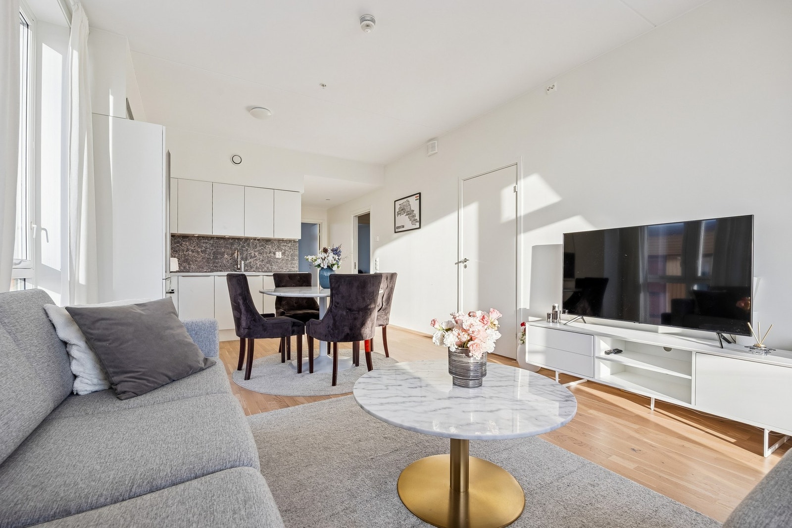 EIE eiendomsmegling ved Yasin Unal har gleden av å presentere
Industriveien 1G! Foto: Alexander ved EFKT. Galleribilde