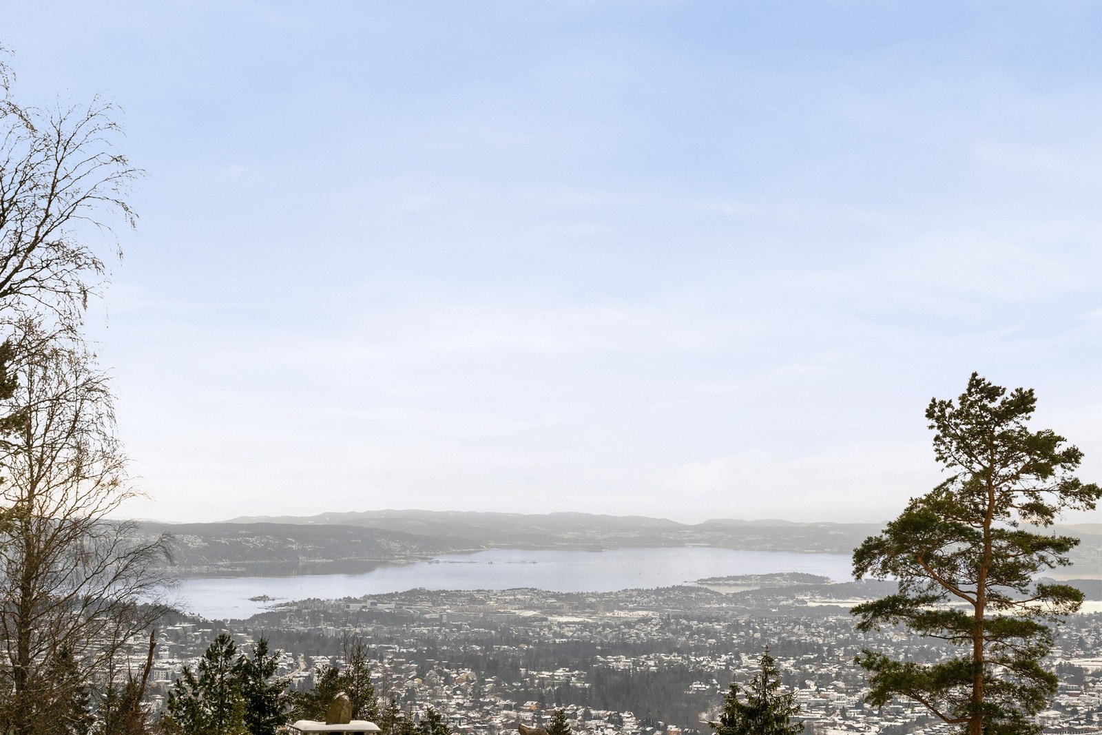 Takterrassen har fritt utsyn med gode solforhold. Galleribilde