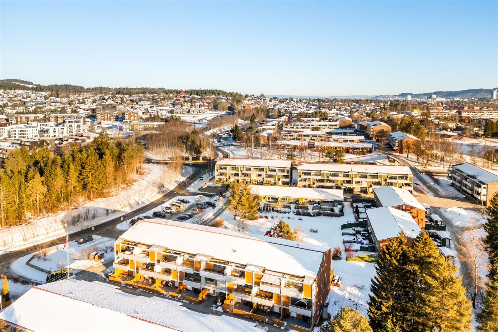 Proaktiv Eiendomsmegling v/Oscar Kirkevollen (tlf 416 02 095) presenterer Ekornvegen 6. Foto: Max Stenberg Galleribilde